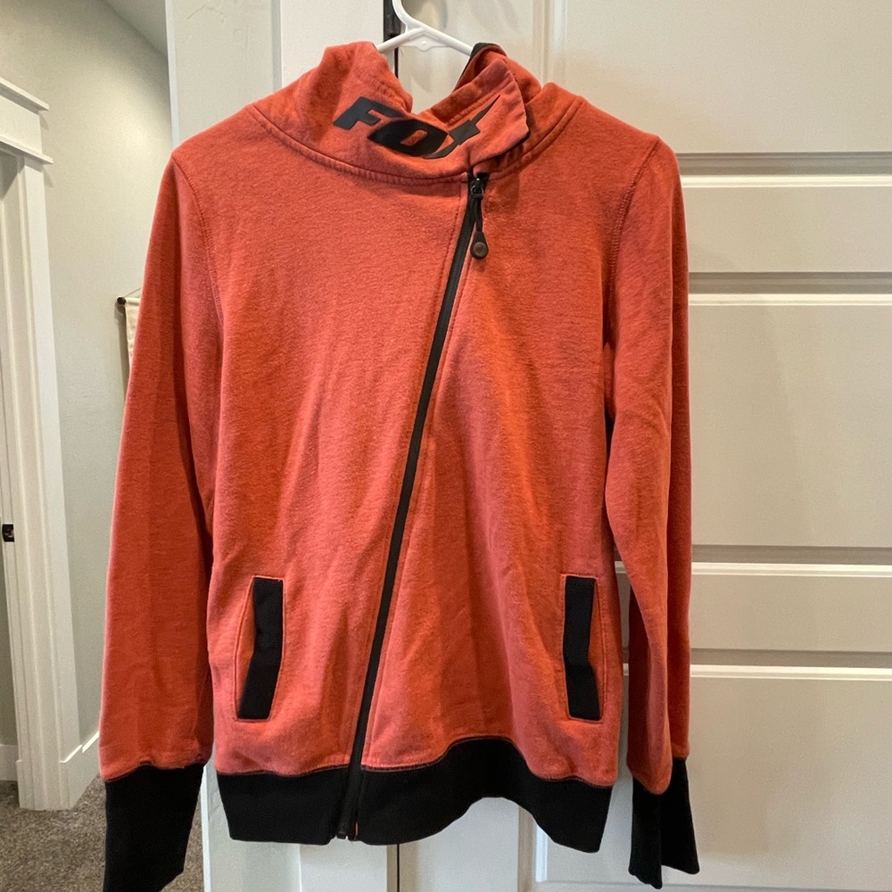 Women’s Medium Fox Cross Zip